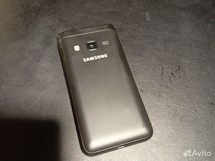 Samsung Galaxy Folder2, 2/16 ГБ