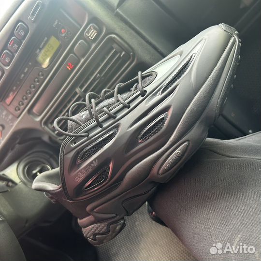 Оригинальные кросовки adidas