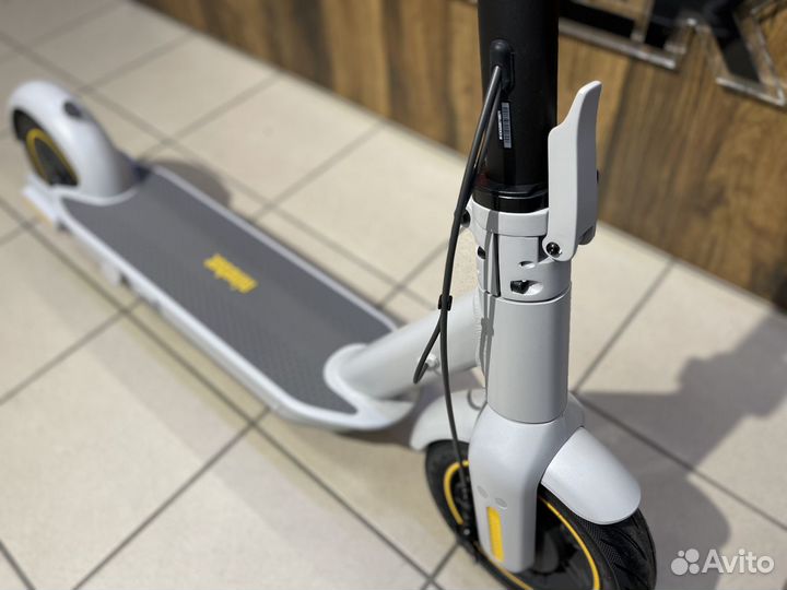 Электросамокат Ninebot MAX G30LP