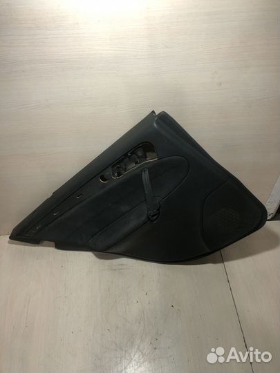 Обшивка двери задняя левая Мерседес W203