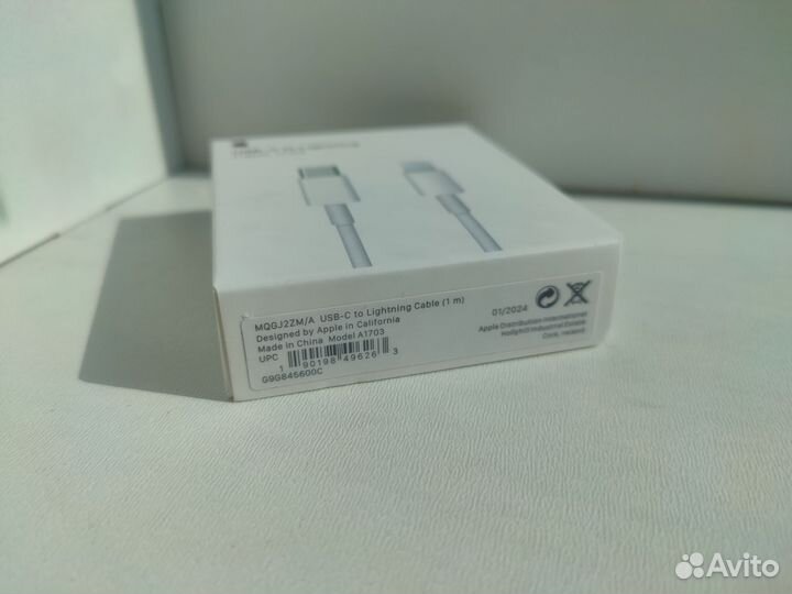 Кабель Apple Lightning - Type-C