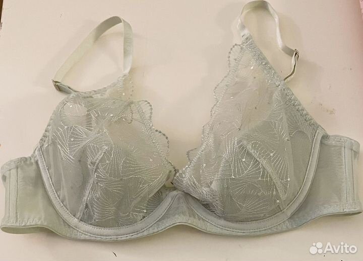 Бюстгальтер нежно фисташкого цвета, 75 В