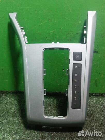 Накладка селектора АКПП Opel astra H 2009