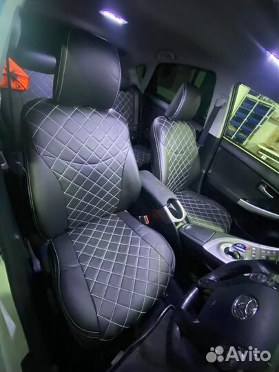 Чехлы Toyota Prius