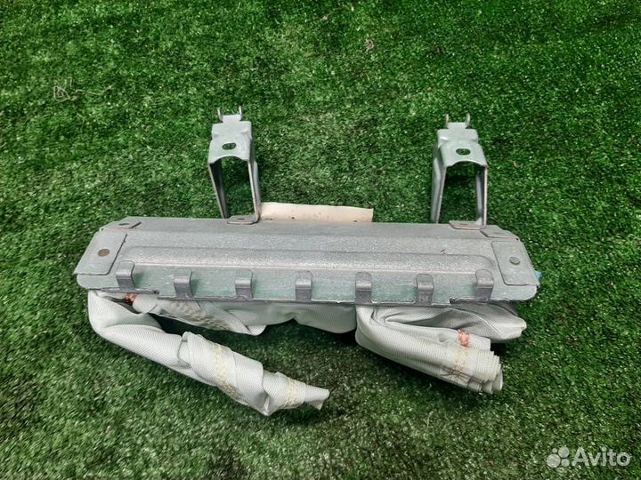 Подушка безопасности коленная Peugeot 407 (6E) 20