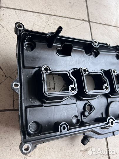 Клапанная крышка Mercedes Clc W203 M271