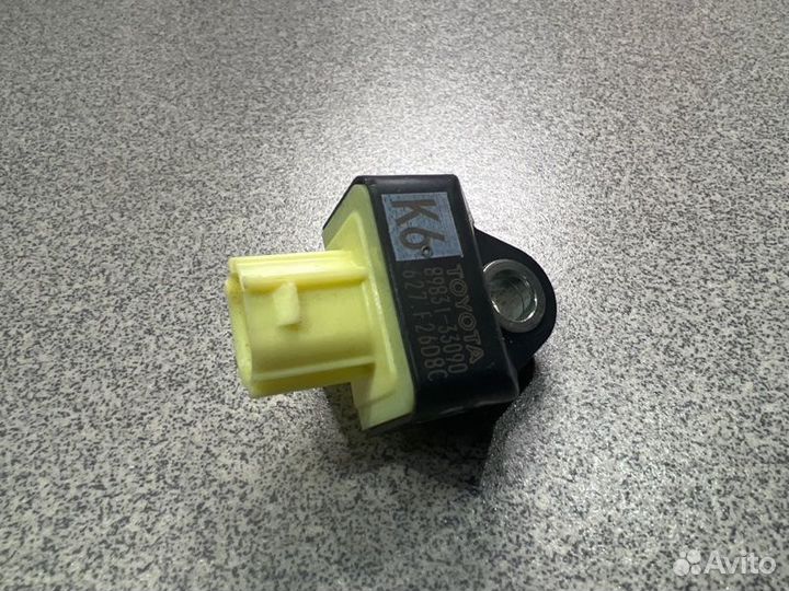 Датчик airbag Toyota Camry axvh70-1030006 A25A-FXS