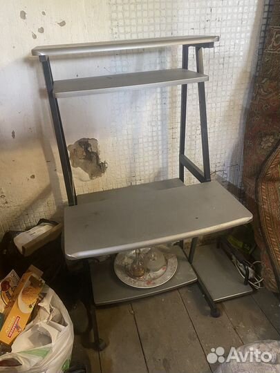 Компьютерный стол