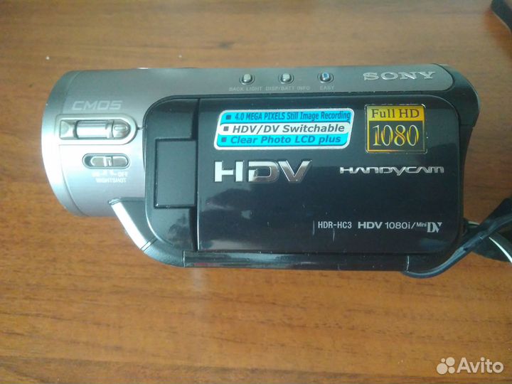 Видеокамера Sony Handycam HDR-HC3