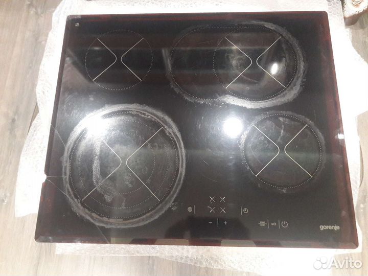 Встраимовая плита электрическая