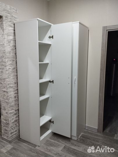 Угловой шкаф