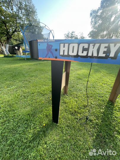 Аэрохоккейный стол