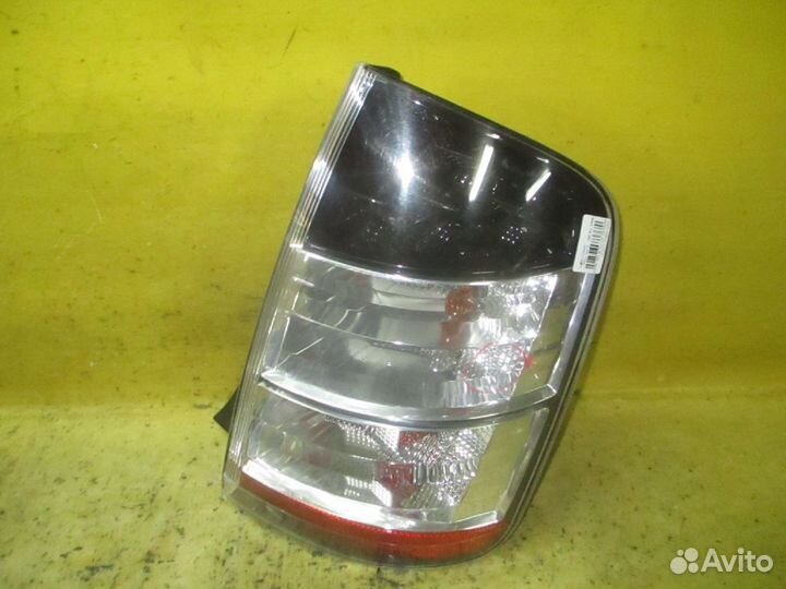 Стоп Toyota Prius NHW20 (Правое)