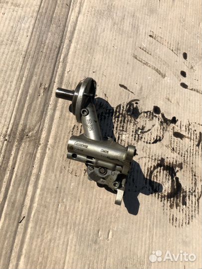 Масляный насос 059115105AJ Ауди А4 А5 cama