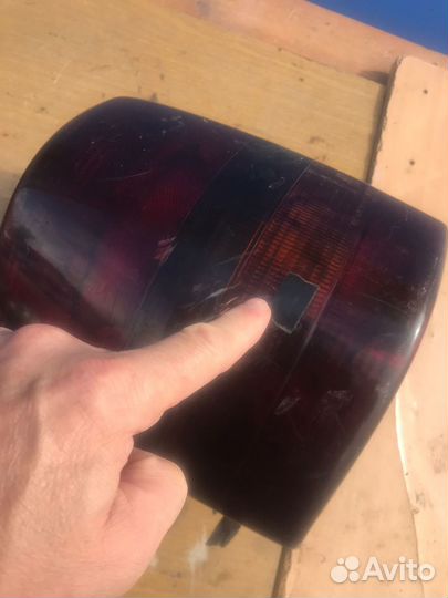 Фонарь задний внешний правый на jeep grand cheroke