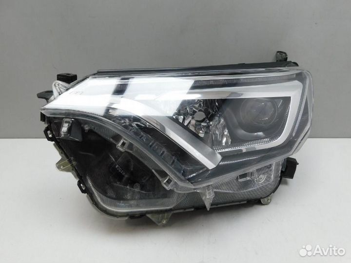 Фара левая Toyota RAV4