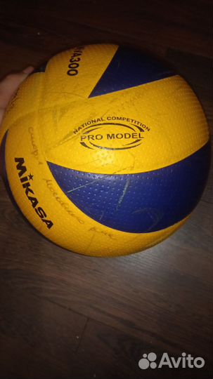 Волейбольный мяч mikasa vIs200