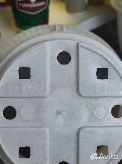 Горшки для растений пластиковые