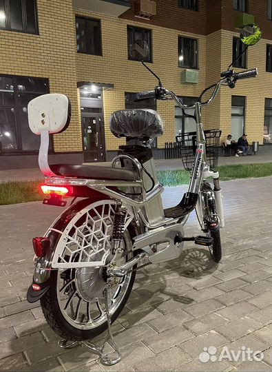 Электровелосипед 500w60v20AH