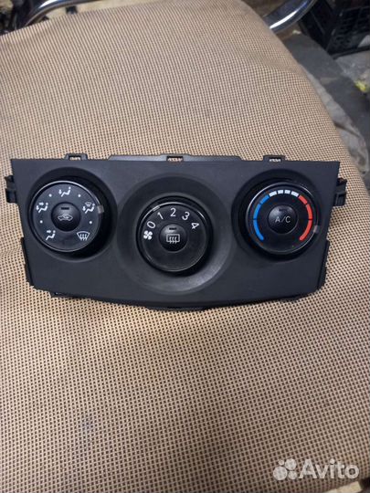 Тойота Королла Е150 блок управления кондиционером