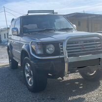 Mitsubishi Pajero 2.5 AT, 1992, 239 000 км, с пробегом, цена 295 000 руб.