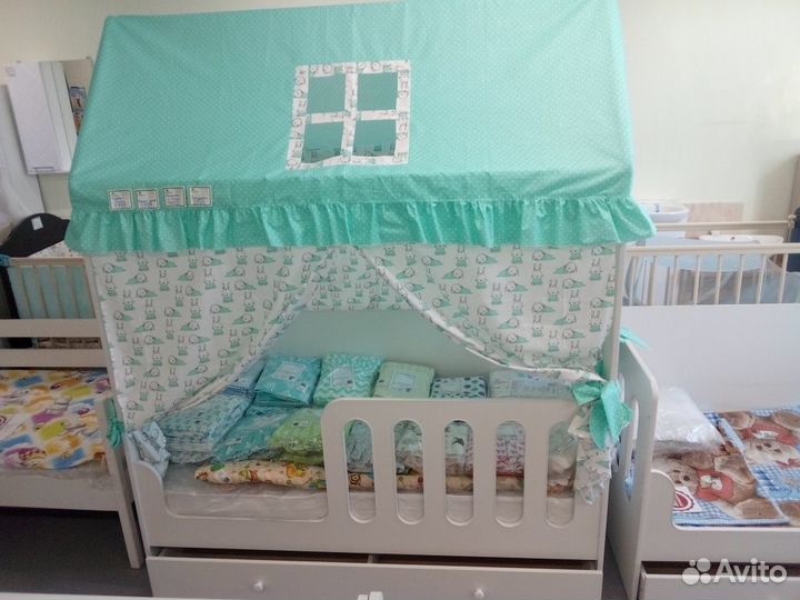 Кроватка детская Домик 1600-800