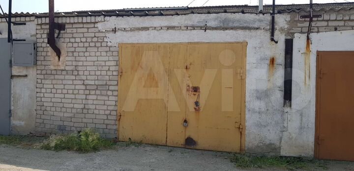 Гараж, > 30 м²