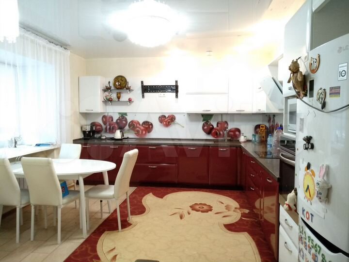 2-к. квартира, 83 м², 9/18 эт.