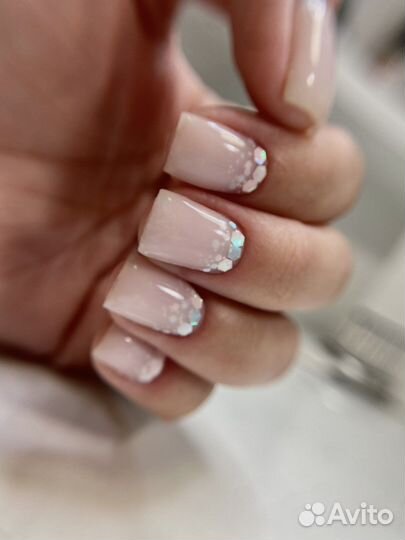 Маникюр, наращивание, педикюр, брови