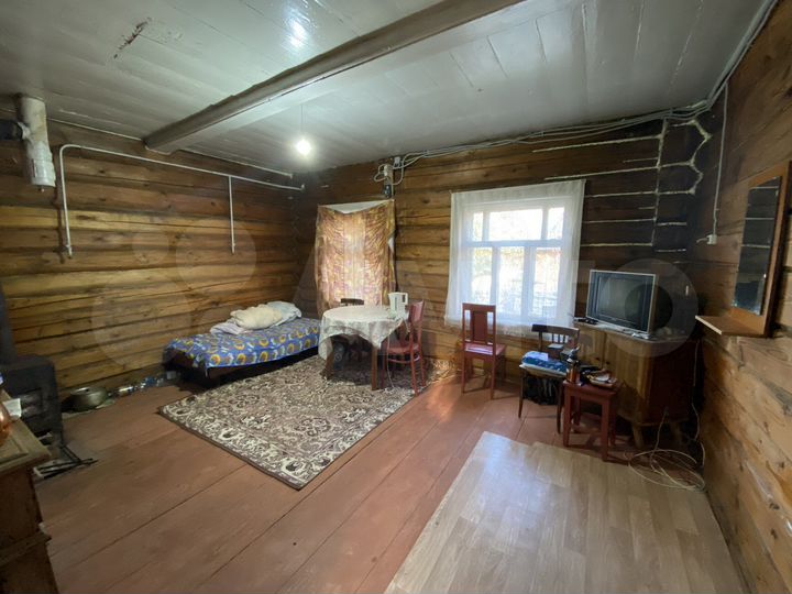 Дом 50 м² на участке 7 сот.