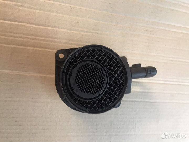 Расходомер воздуха Audi A6 C6/ A4 B7 2.0TDI