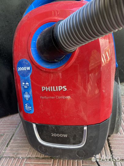 Пылесос Philips Performer Compact 2000w