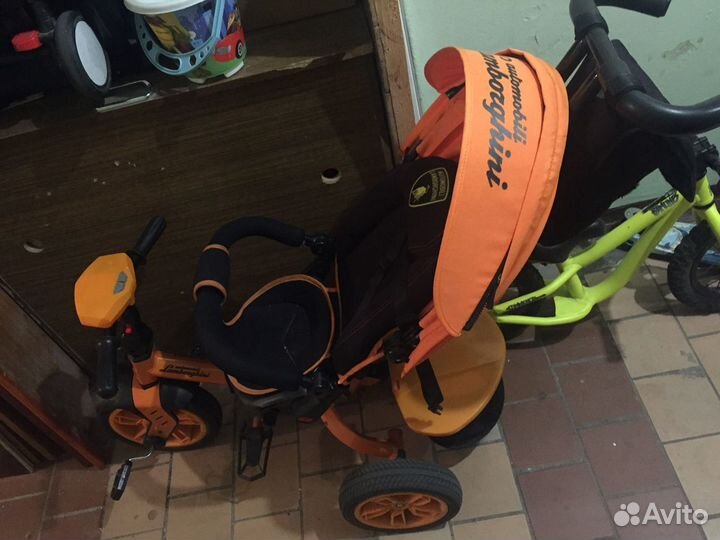 Трехколёсный велосипед lamborghini