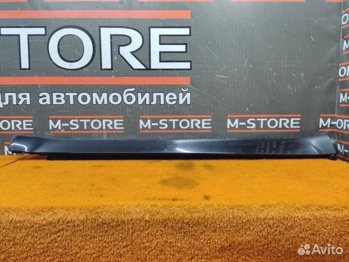 Накладка на порог правая Bmw X5 E70 N55B30A 2012