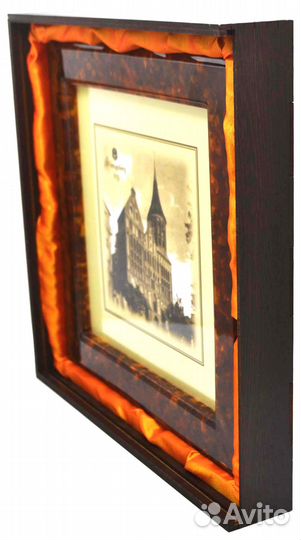 Рамка для фото из янтаря 20х30