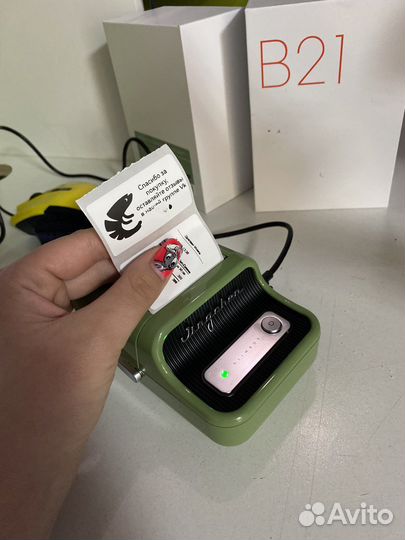 Принтер для этикеток niimbot b21 новый