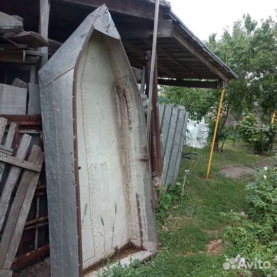 Лодка алюминевая