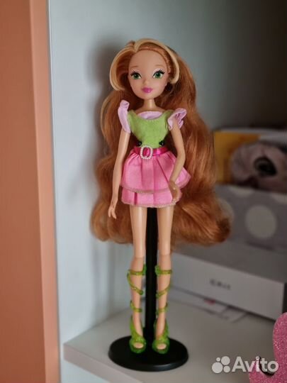 Winx Флора кукла