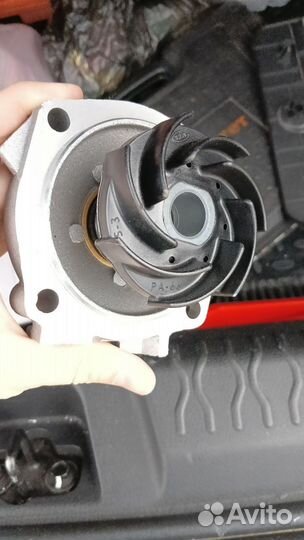 Водяной насос (помпа) TZA на Шевроле ниву