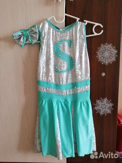 Новый костюм для танцев с помпонами