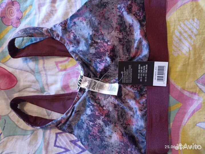 Одежда для спорта женская