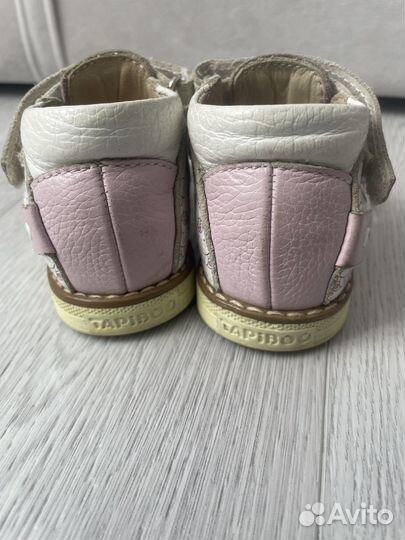 Сандалии для девочки