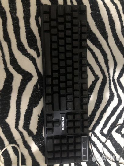 Игровая клавиатура с подсветкой