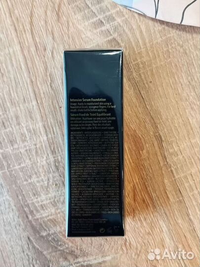 Bobbi Brown тональный крем W-016 SPF40++++