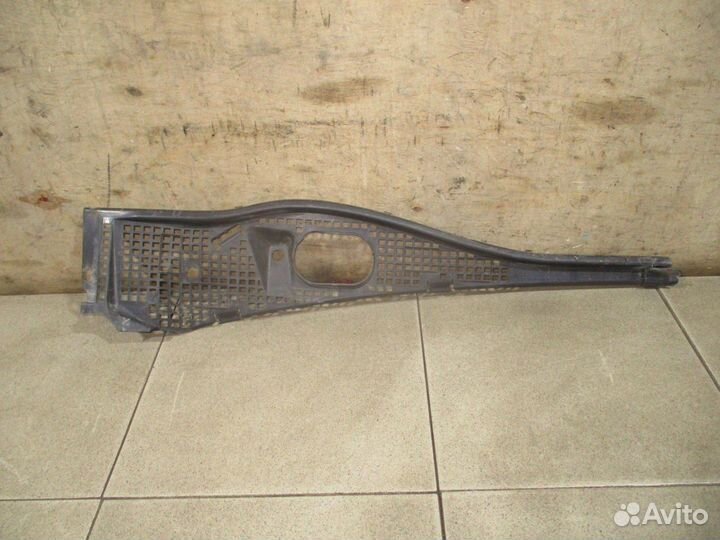 Решетка стеклоочистителя Renault Logan 1