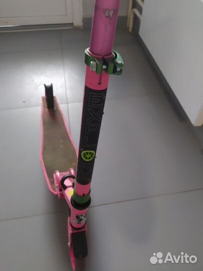 Самокат розовый Explore