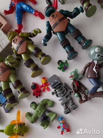 Игрушки для мальчиков пакетом