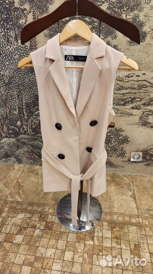 Жилет Zara S, новый