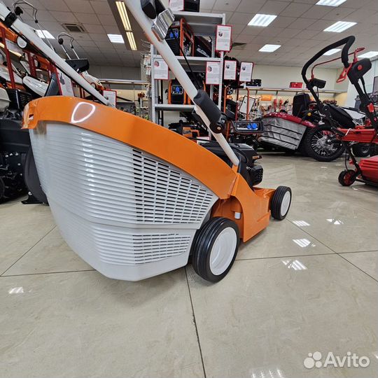 Бензиновая газонокосилка Stihl RM-443.1