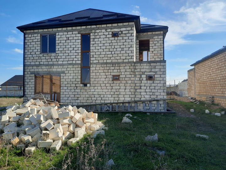 Дом 200 м² на участке 6 сот.